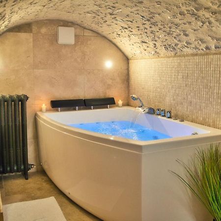 L'Oxalis Villa, Sauna Et Jaccuzi Privatif Bullion المظهر الخارجي الصورة